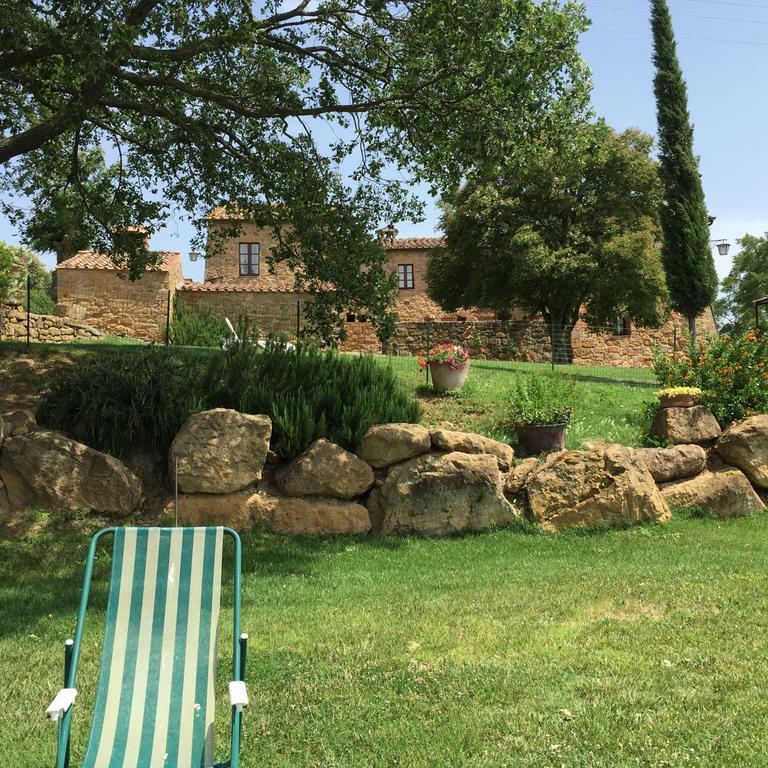 Villa Fonte all'Oppio con area piscina recintata Pienza Esterno foto
