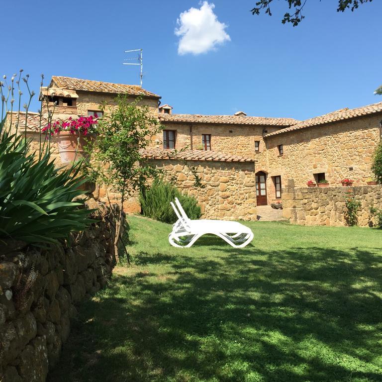 Villa Fonte all'Oppio con area piscina recintata Pienza Esterno foto