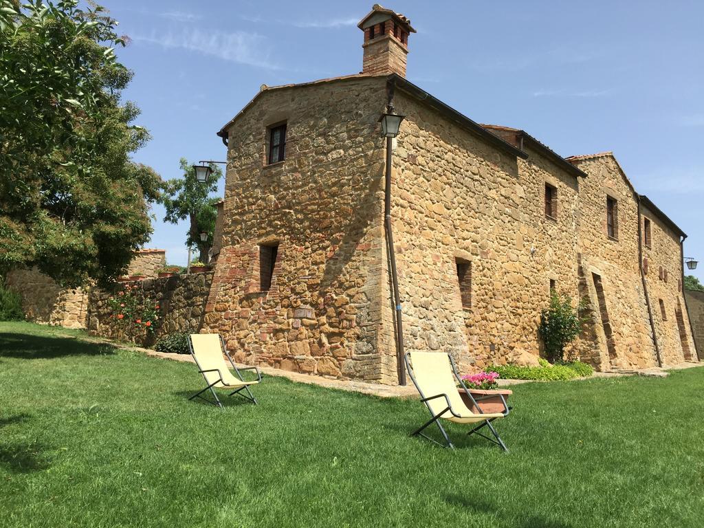 Villa Fonte all'Oppio con area piscina recintata Pienza Esterno foto
