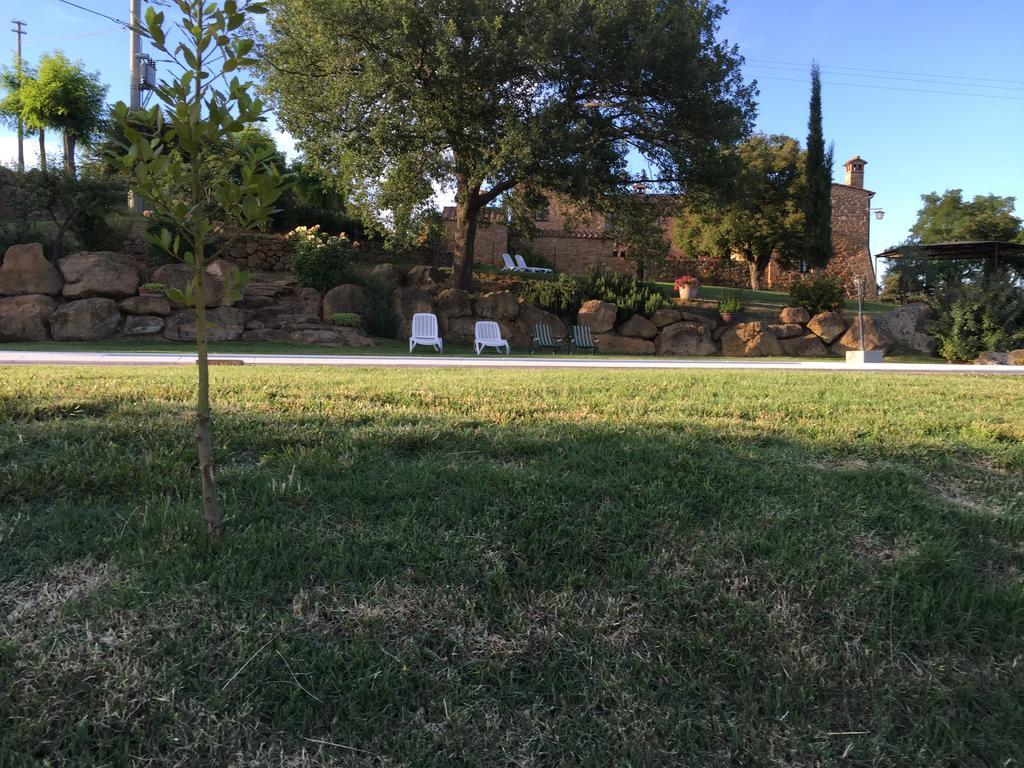 Villa Fonte all'Oppio con area piscina recintata Pienza Esterno foto