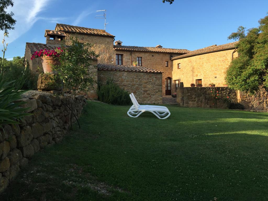 Villa Fonte all'Oppio con area piscina recintata Pienza Esterno foto