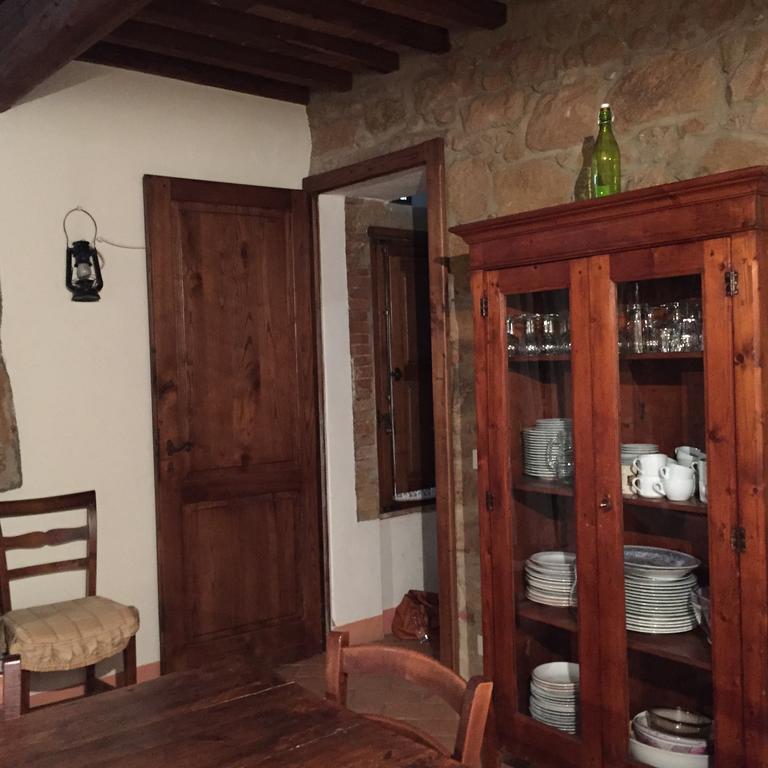 Villa Fonte all'Oppio con area piscina recintata Pienza Esterno foto