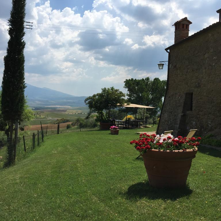 Villa Fonte all'Oppio con area piscina recintata Pienza Esterno foto