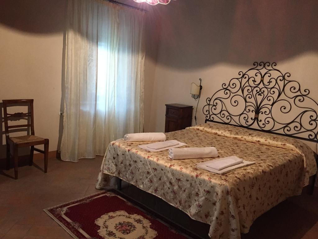 Villa Fonte all'Oppio con area piscina recintata Pienza Esterno foto